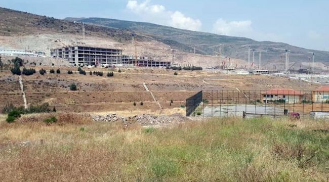 İzmir Şehir Hastanesi işçileri: Çocuğumuza ilaç alamıyoruz