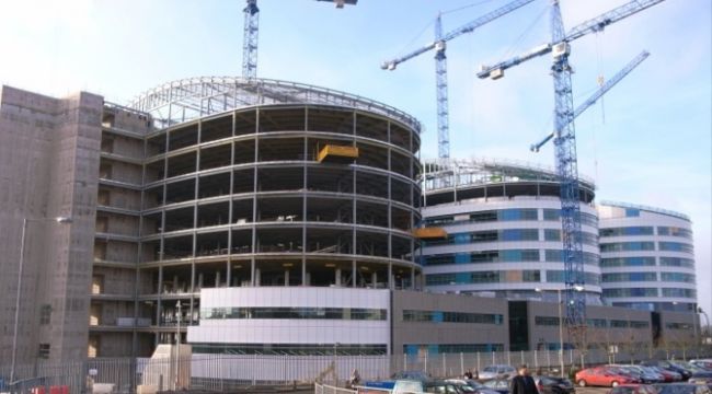 Rönesans, Rusya'da 15 hastane inşa edecek