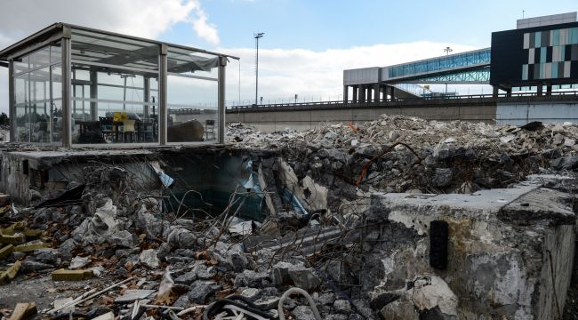 Atatürk Havalimanı kargo bölümünde yıkım tamamlandı 