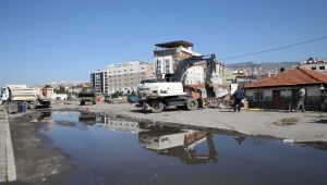 Karşıyaka’da yıkım operasyonu: Hurdacı çadırları kaldırıldı