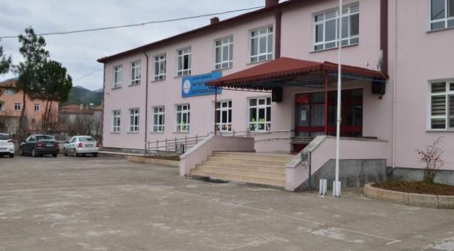 Nenehatun ortaokulu yıkılıyor