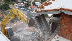 Antalya’da 654 yapı yıkıldı, bin 127 kaçak yapı daha yıkılacak 