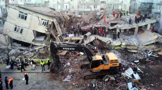 Depremde ağır hasar gören yapıların sahiplerine kredi desteği