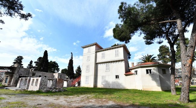 161 yıllık Paterson Köşkü ayağa kaldırılıyor