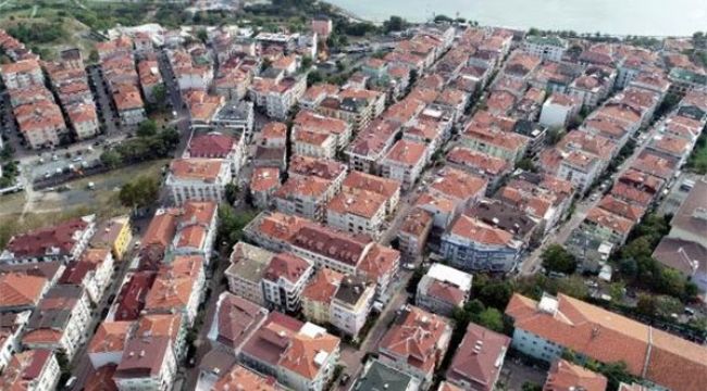 Avcılar’da orta hasarlı 351 bina için tahliye kararı