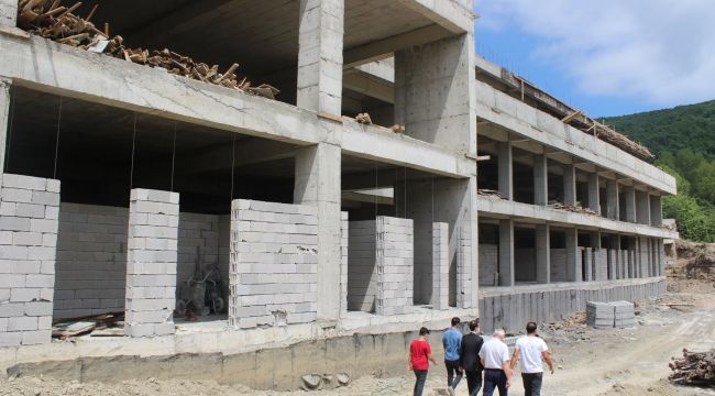 Cide Devlet Hastanesinin kaba inşaatı tamamlandı 