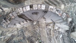 Türkiye'nin en yüksek barajının yapımında 220 metreye ulaşıldı 