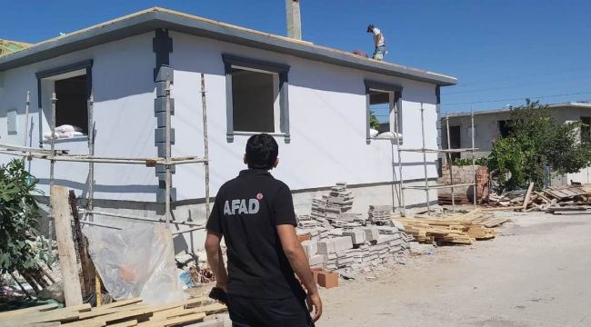 Acıpayam’da 5,5 büyüklüğündeki depremin yaraları sarılıyor