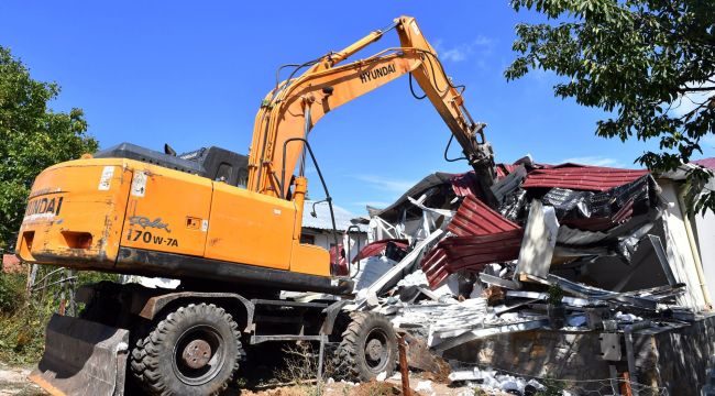 Uludağ’da kaçak yapıya geçit yok