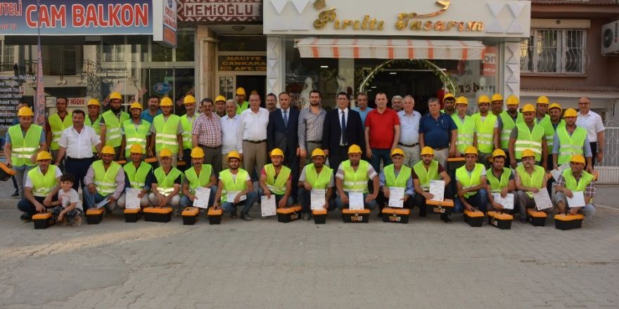 İnşaat Sektörü Çalışanları Sertifikalarını Aldı