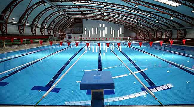 Karşıyaka Kapalı Havuza Kavuştu