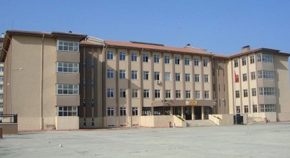 Emlak ilanlarında lise ayrıntısı